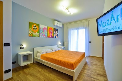 Photos of Moz&Aacute;rt Bed & Breakfast