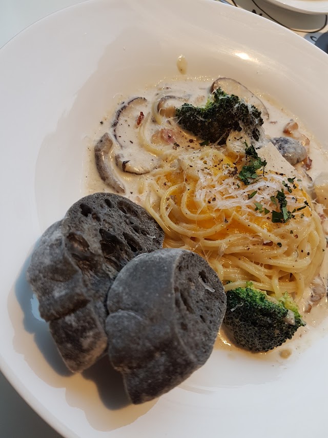 89 Mansion Café