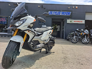 Photo n°3 de Les Cycles Troyens - PEUGEOT MOTOCYCLES à Troyes (Magasin de motos)