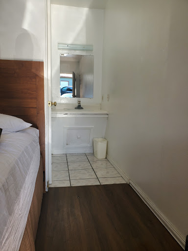 Johnston's Motel - Thumbnail
