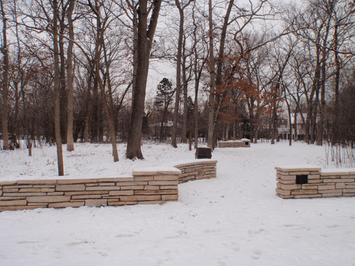 Franklin Dunbaugh Park, 1035 Hubbard Pl, Winnetka, IL 60093