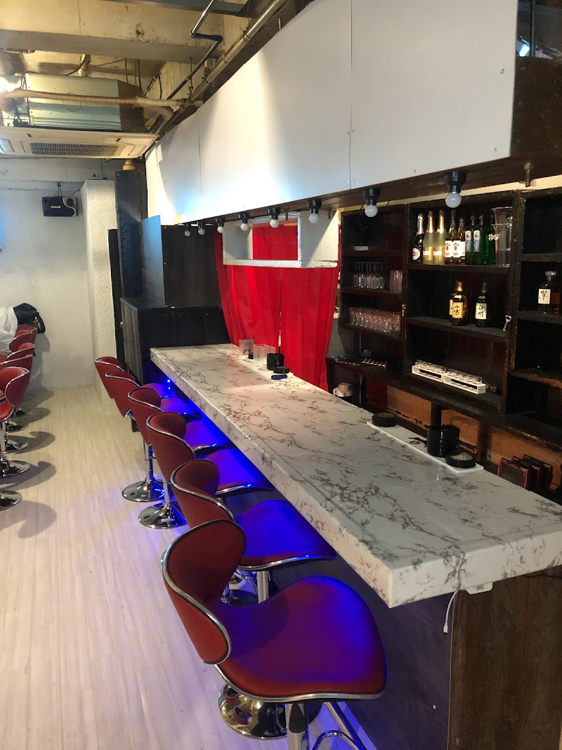 Girl's bar A l'aise 天文館文化通り店 ガールズバーアレーズ天文館文化通り店