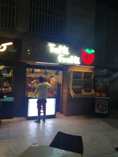 Photos of Cubana Caf&eacute;