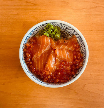 CHICAGO SUSHI by null