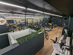 Photo n°18 de Magasin de vélo Caen - Planet Eco Mobility à Caen (Atelier de réparation de pneus)