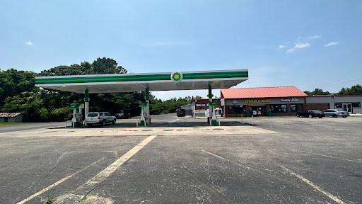 Sparkle Mart & Sparkle Liquor Gallery - United States