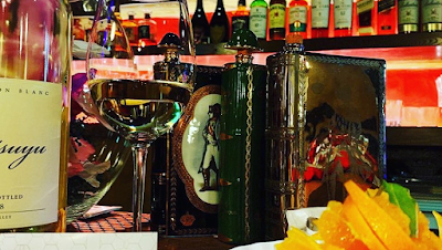 ワインアンドサケダイニングビー