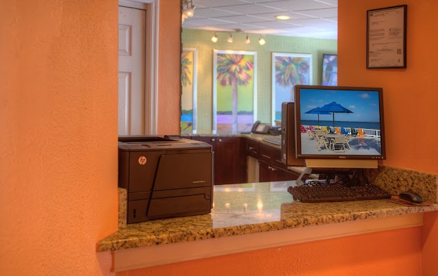 Sailport Waterfront Suites