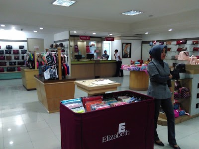 Photos of Elizabeth Bag