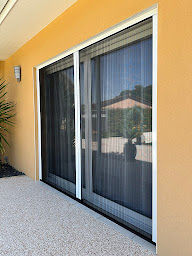 Photo n°7 de OCÉANE PORTES ET FENÊTRES à Mont-de-Marsan (Magasin de stores et de rideaux)