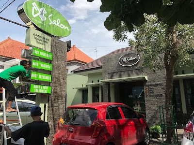 Photos of DS Salon