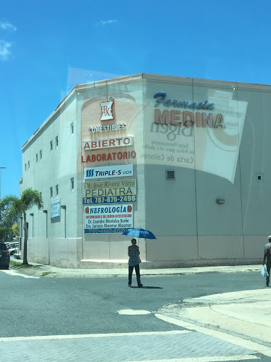Super Farmacia Medina