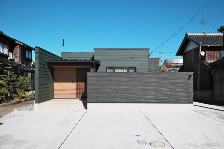 ラクラス株式会社