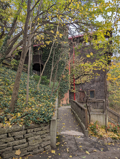 Riverdale Farm - Meeting House