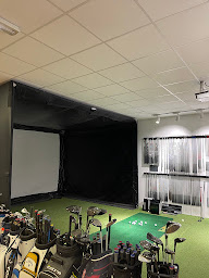 Photo n°19 de UsGolf Megastore - Toulouse à Portet-sur-Garonne (Magasin d'articles de sports)