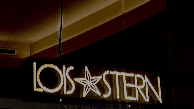 LOIS STERN Essen & Trinken OG by null