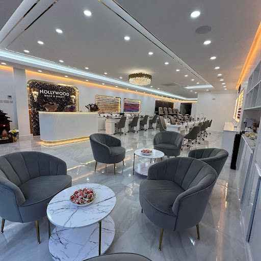 HOLLYWOOD NAILS & BEAUTY