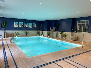 Photo n°3 de CARRE BLEU ORLEANS SOLOGNE / LUBIN PISCINE à Saint-Jean-de-la-Ruelle (Service de réparation de piscines)