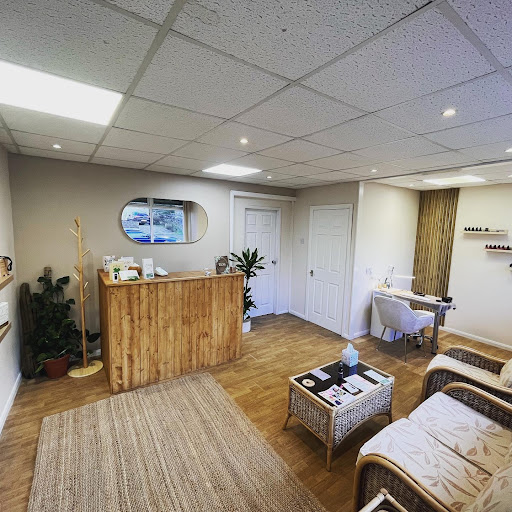 Elm Beauty & Holistic Therapy