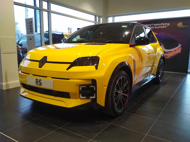 Reviews of Charles Hurst Renault Belfast in Belfast - Car dealer