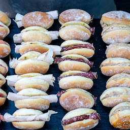 Photo n°14 de BeKef Sandwich - Traiteur - Shabbat à Levallois-Perret (Restaurant casher)