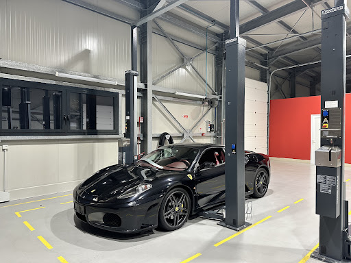 Rosso Corsa - Visual