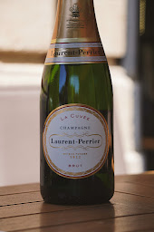 Photo n°4 de Le Parvis, bar à Champagnes, bar à manger, caviste et épicerie fine à Reims (Caviste)