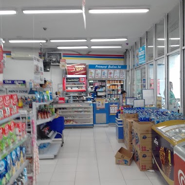 Indomaret Boulevard, Author: Borman A Silalahi