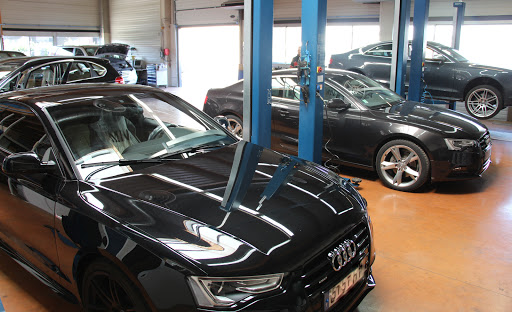 BMJE AUTO DEUTSCHLAND Spécialiste indépendant BMW MINI Mercedes Audi VW Porsche Gallery - France