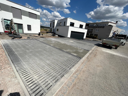 LIRI BAU - Thumbnail