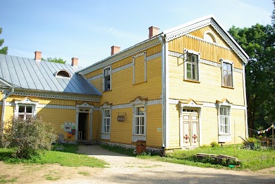 Photos of S&auml;nna m&otilde;is