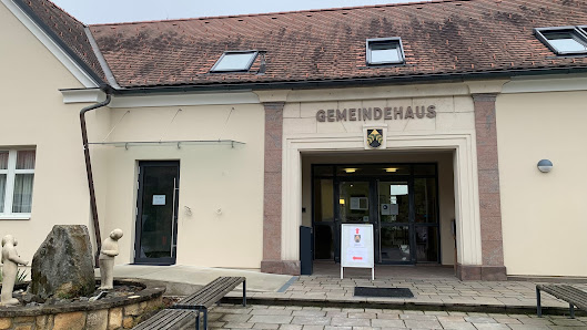 Gemeindeamt Kapfenstein Kapfenstein 123, 8353 Kapfenstein, Österreich