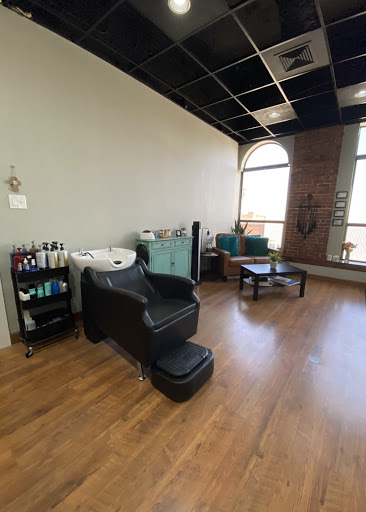 Vanity Lounge - Visual