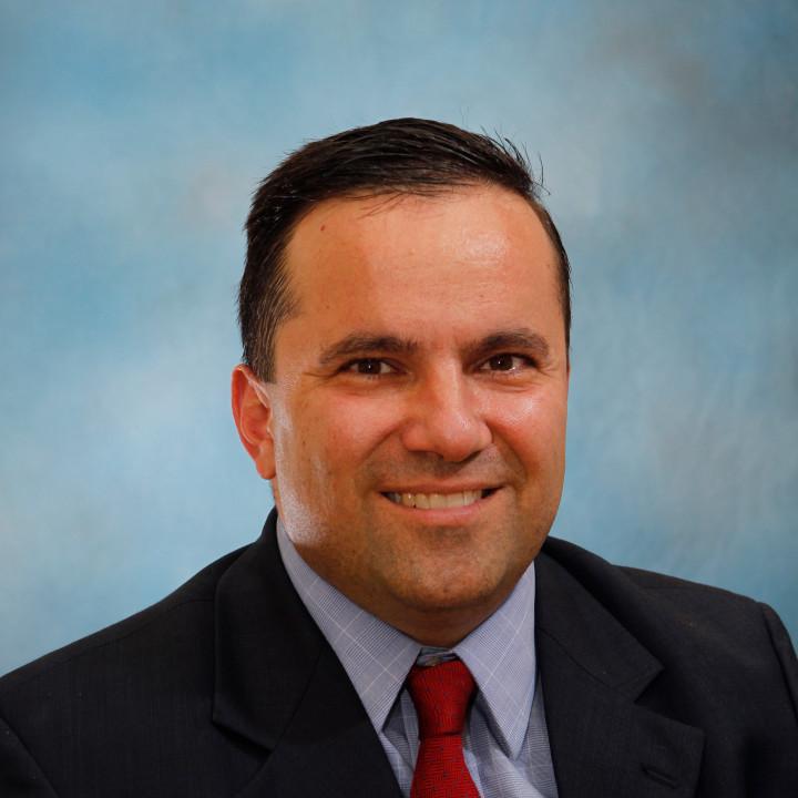 Robert A Vernooy Jr Md