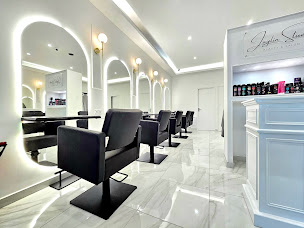 Photo n°5 de Jaylin Studio à Arnouville (Salon de coiffure)