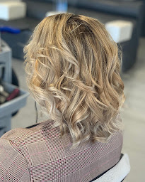 Photo n°14 de Dyl'eme Coiffure à Saint-Félix (Salon de coiffure)