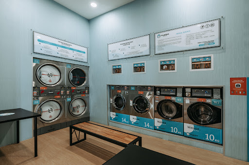 ⭐ Polar Bear Laundry (Drop off Laundry, 24 hrs Self Service, Luggage Storage) Beside Courtyard by Marriot Penang 👍