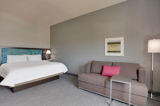 Hampton Inn Fort Lauderdale Pompano Beach Logo
