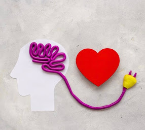 Photo n°1 de Julie Courget -Thérapeute - Instructrice certifiée MBSR et Méditation pleine conscience -Sonothérapeute- Mios/Bassin Arcachon à Mios (Service de santé mentale)