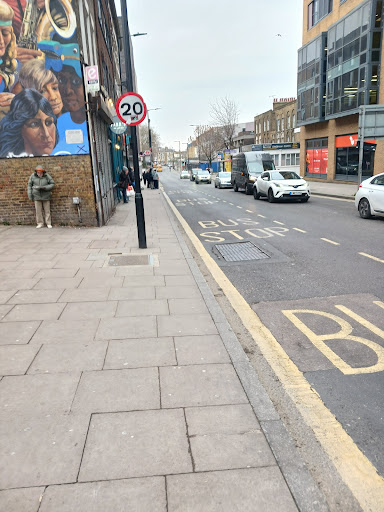 Mare Street Cars - Thumbnail