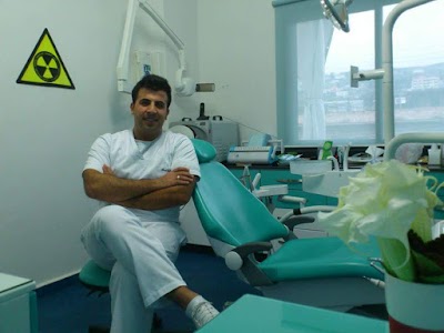 Dentist