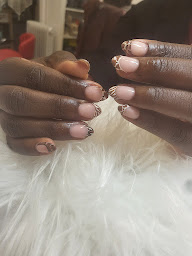 Photo n°18 de VICTOR NAILS à Paris (Salon de manucure)