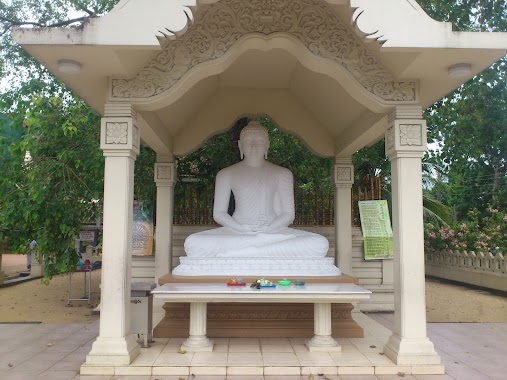 Heenatikubura Purana Viharaya, Author: Godamune kassapa