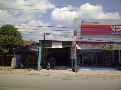 Photos of Jual Aki, Bandung, Shop&Drive Rancaekek, gratis ongkos kirim dan pasang.