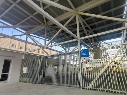 Middle School De Bordeaux-Lac