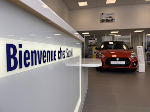 Photo n°3 de Suzuki Tours - Groupe Autosphere à Saint-Cyr-sur-Loire (Vendeur de voitures d'occasion)