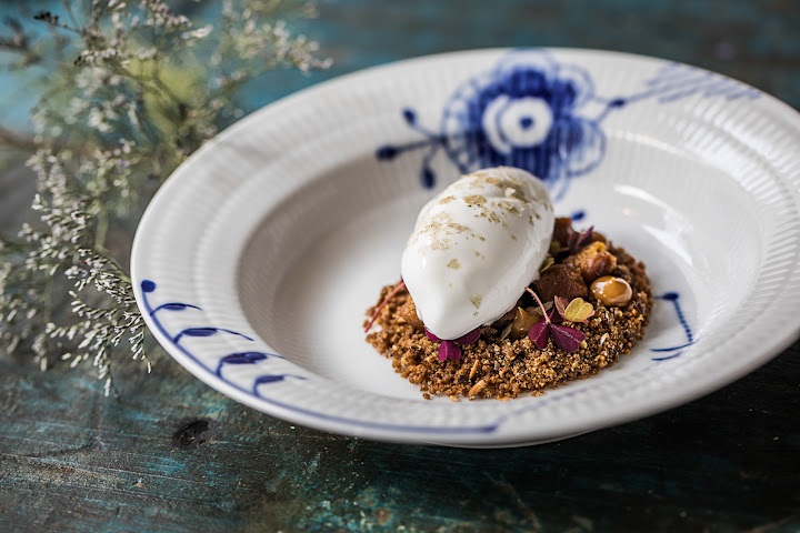 Langhoff & Juul by null