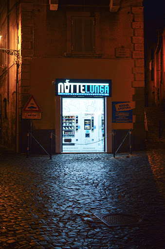 Negozi automatici NOTTELUNGA Italia - Marino Gallery - Italy