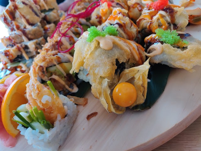 Natsu Sushi