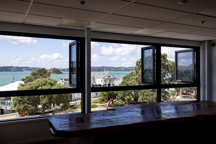 Haka House Bay of Islands by null